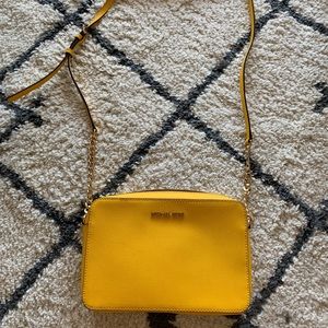 Michael Kors JetSet Saffiano Leather Crossbody Bag
